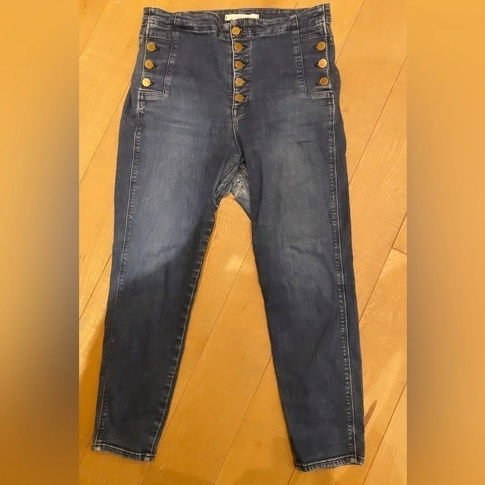 J Brand Dark Blue Button Fly Denim Size 30 Jeans. There’s some rips in middle
